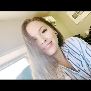 Meet your Posher, Desiree